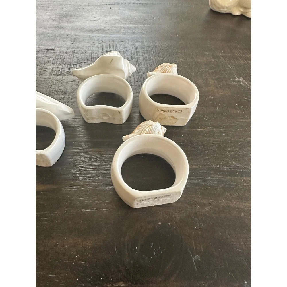 Vintage  Ceramic Seashell Napkin Rings Set of 5 White Coastal Nautical Decor GUC